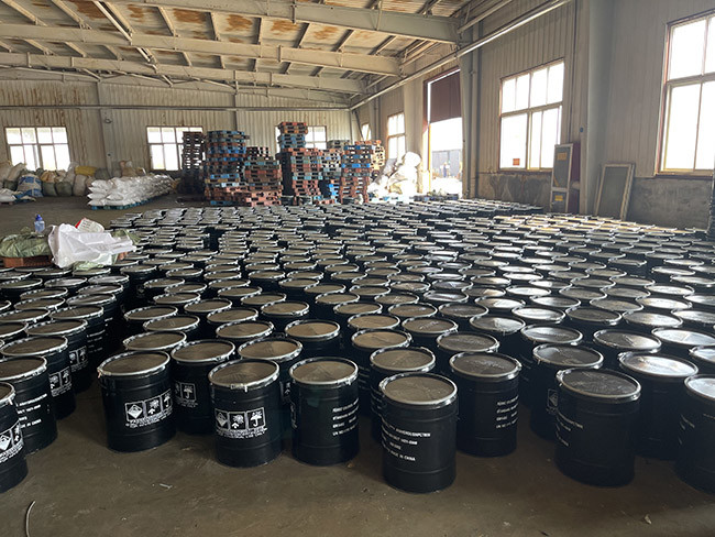 Iron III Ferric Chloride Anhydrous FeCl3 50kg / Drum For Etching